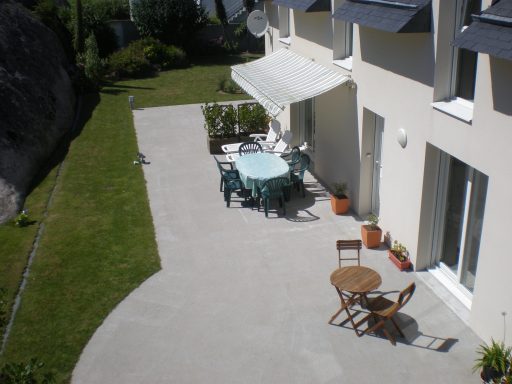 Terrasse vue du rocher