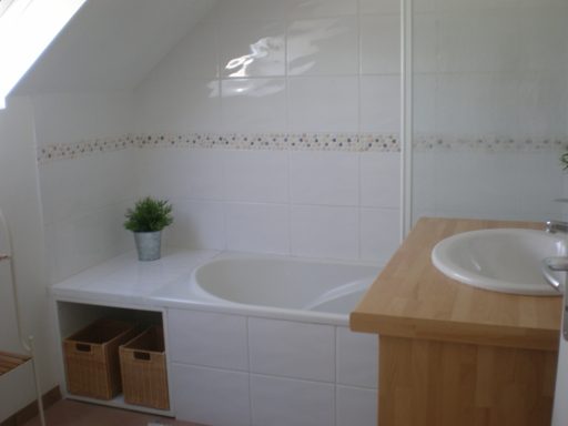 Salle de bain à l'étage